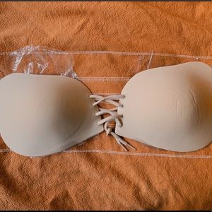 Sticky Bra • DDD/E